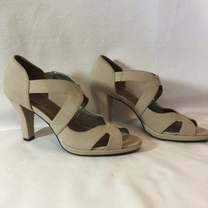 Life Stride Size 9 Beige Criss Cross Heels GUC